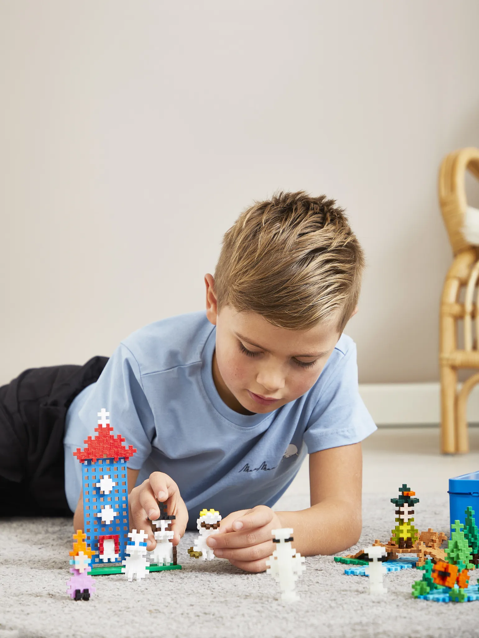 Moominvalley Blue Tin Carry Case - 500 pcs